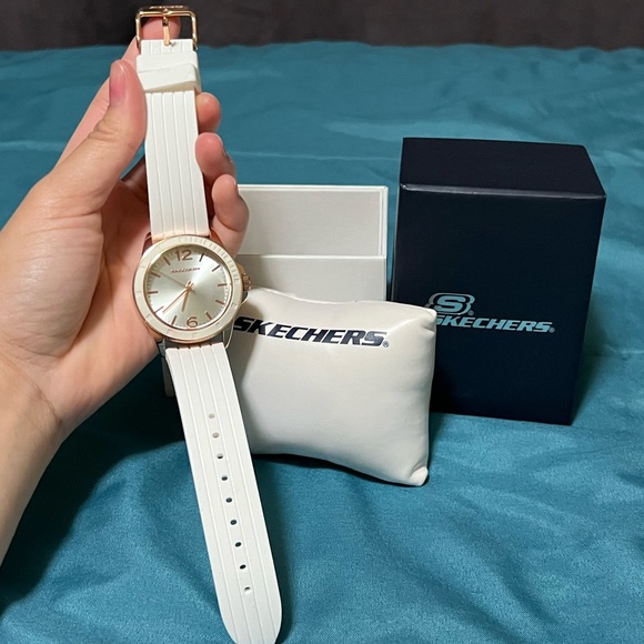 Women’s Skechers Watch - Picture 3 of 3